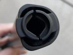 BMC Support Batterie Shimano Di2 Pour Tige Sans Mousse - 219532 -Bicyclette Pièces Magasin bmc support batterie shimano di2 pour tige sans mousse 219532 5