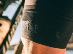 GOBIK Cuissard Court Absolute 5.0 K10 Noir Warm 2023 -Bicyclette Pièces Magasin gobik cuissard court absolute 50 k10 noir warm 2023 4