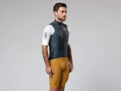 GOBIK Plus 2.0 Unisex Meteor Veste Sans Manches Warm 2023 11 GOBIK Plus 2.0 Unisex Meteor Veste Sans Manches Warm 2023 -Bicyclette Pièces Magasin gobik plus 20 unisex meteor veste sans manches warm 2023 2